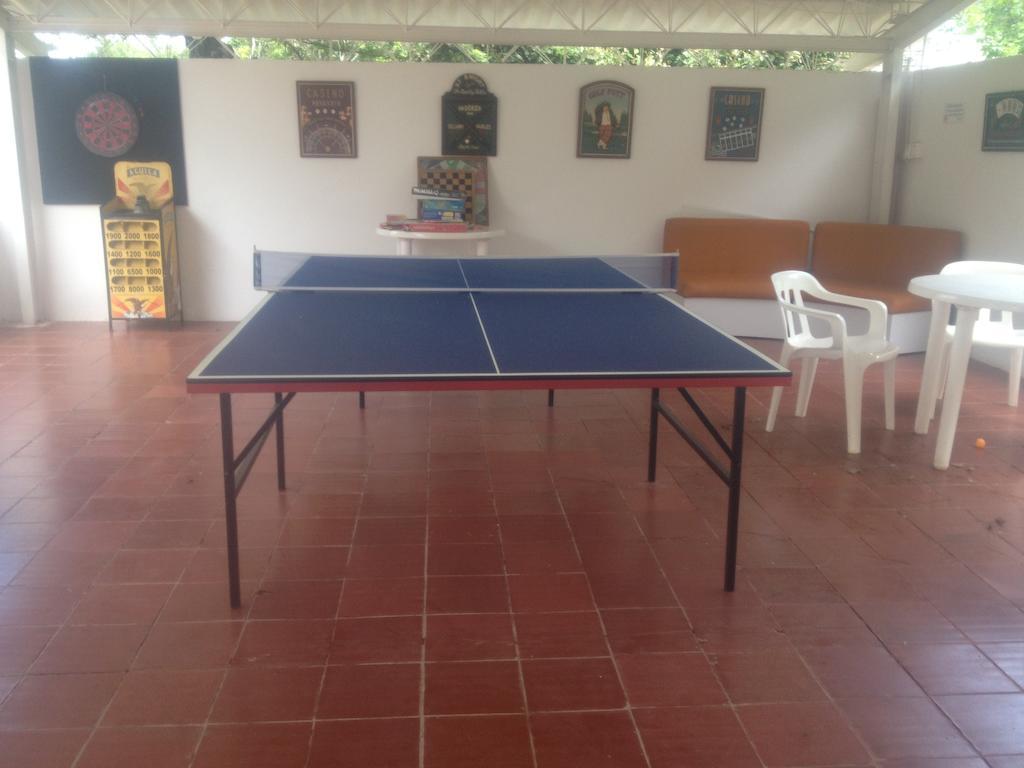Arizona Ranch Hotel Girardot Extérieur photo